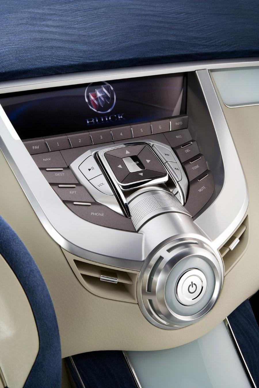  Buick Riviera Concept 2008 года  (фото 20 из 24)